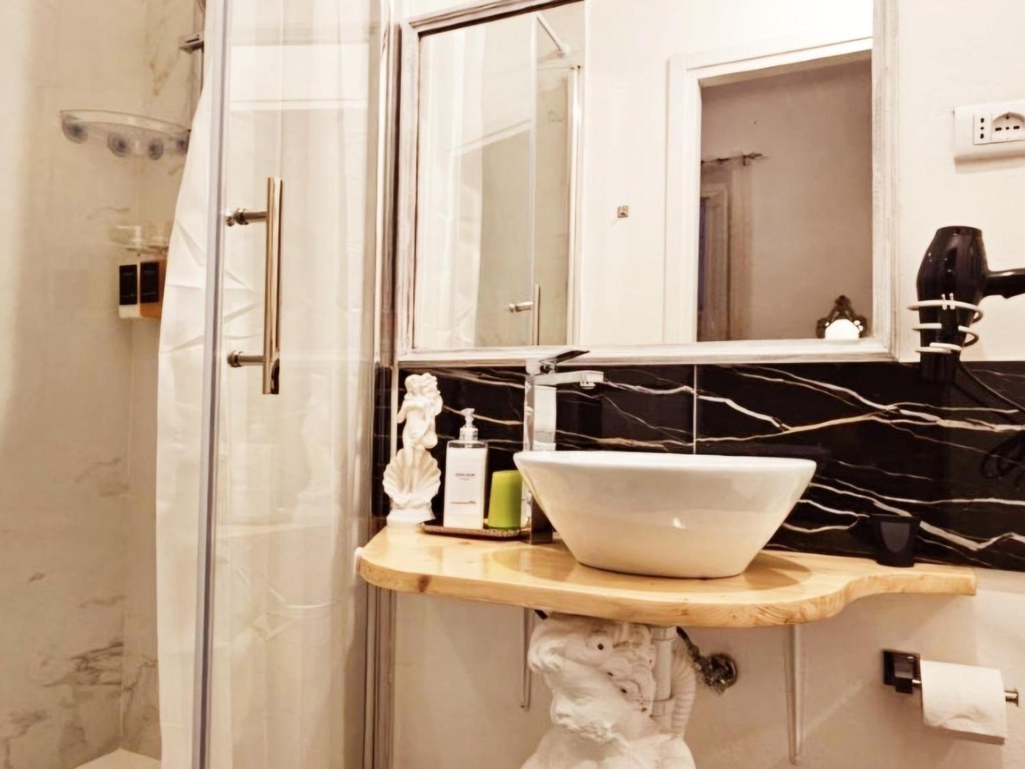Venere Supercentral B&B フィレンツェ エクステリア 写真